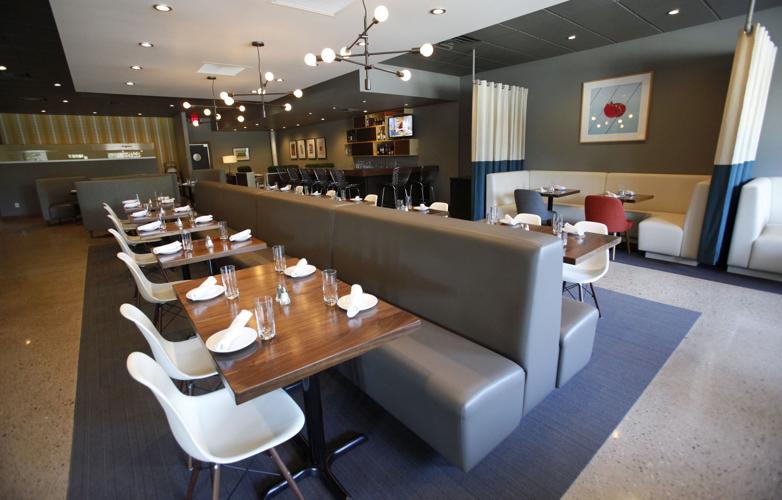 Photos Avenue Club and the Bubble Up Bar Food & Drink