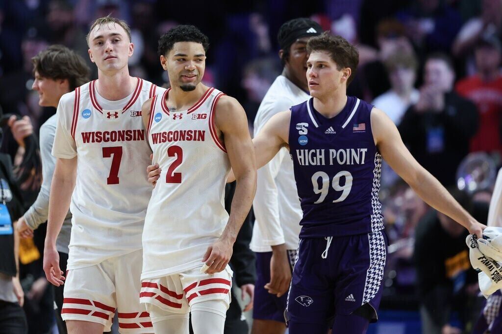 Badgers out-glassed, out-shot to end a bittersweet season | Sports ...