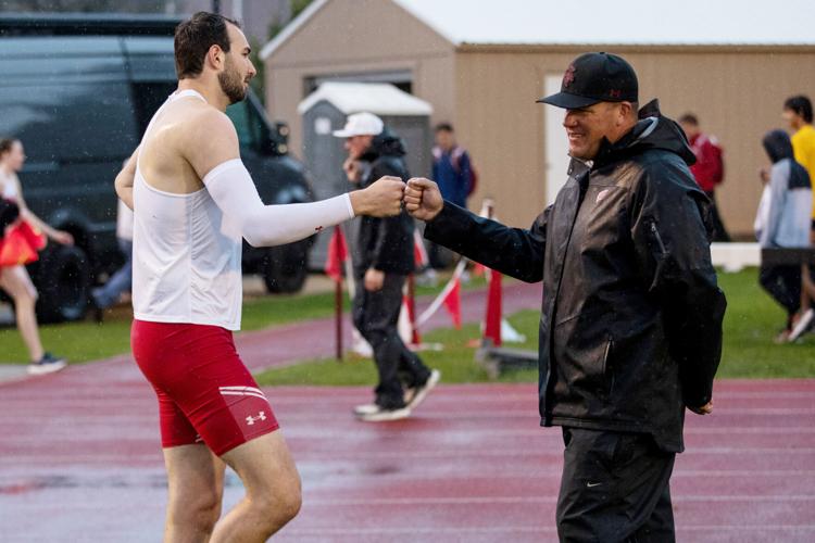 UW assistant coach Dave Astrauskas
