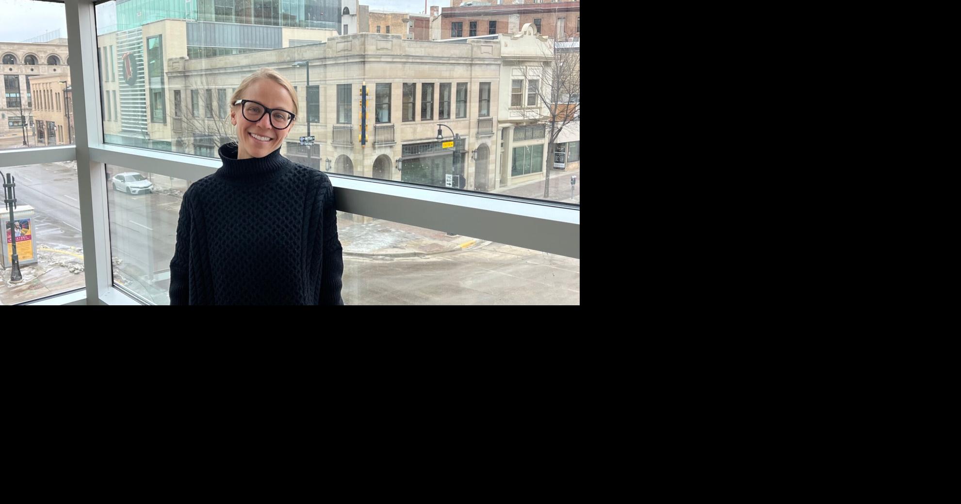 Джейн Ротонда начинает новую главу в качестве директора Висконсинского книжного фестиваля |  развлечение