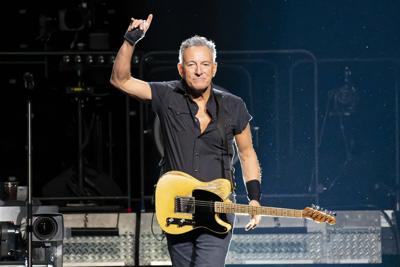 Bruce Springsteen in Concert - Milwaukee