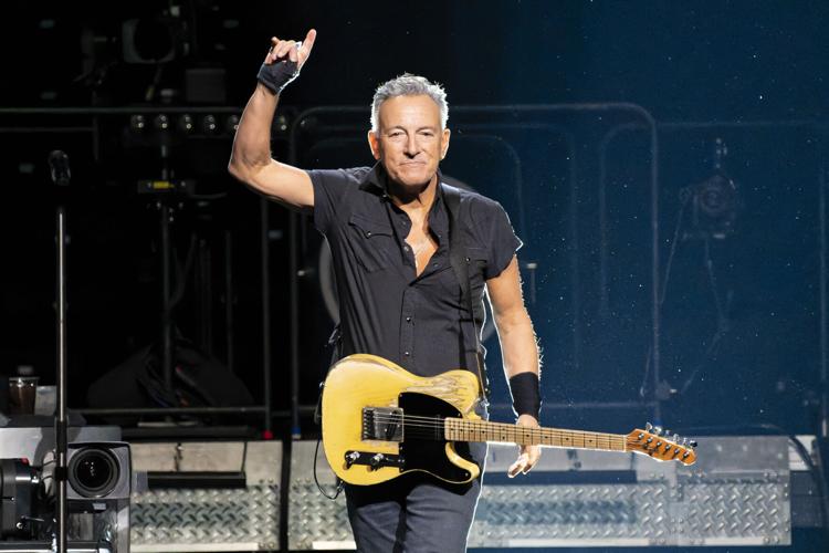 Bruce Springsteen in Concert - Milwaukee
