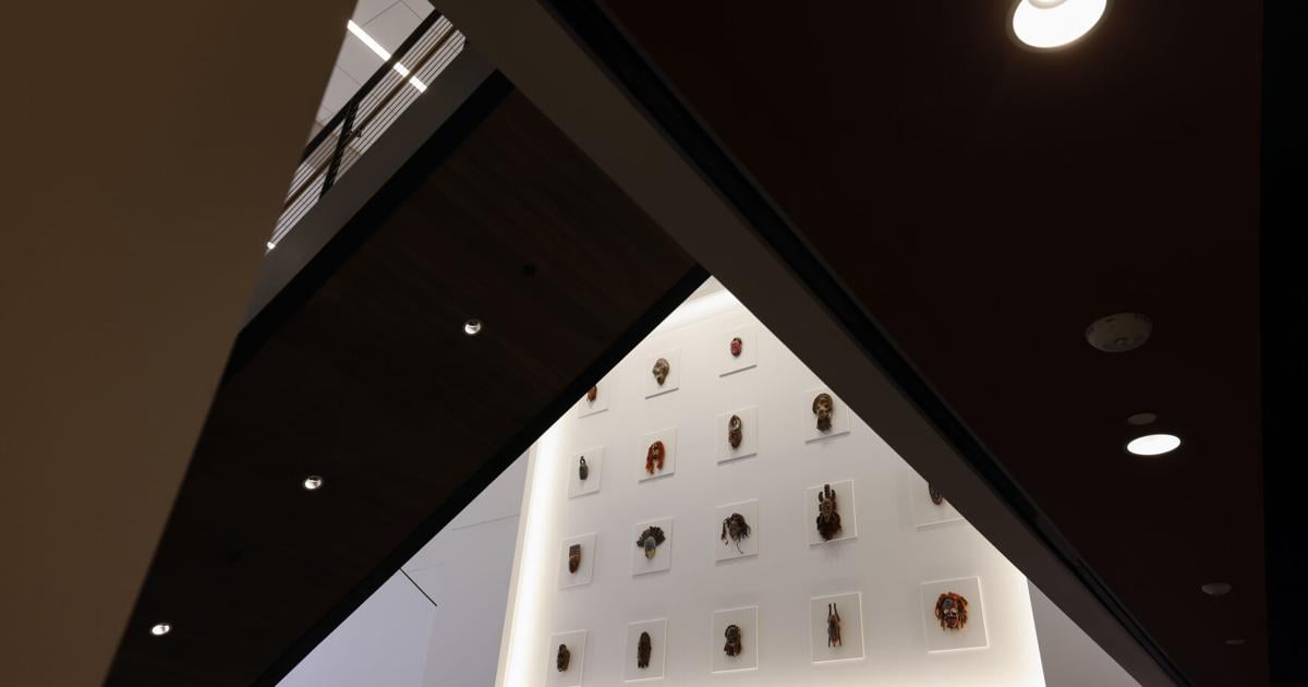 Μέσα στην αρχιτεκτονική του The Centre for Black Excellence and Culture