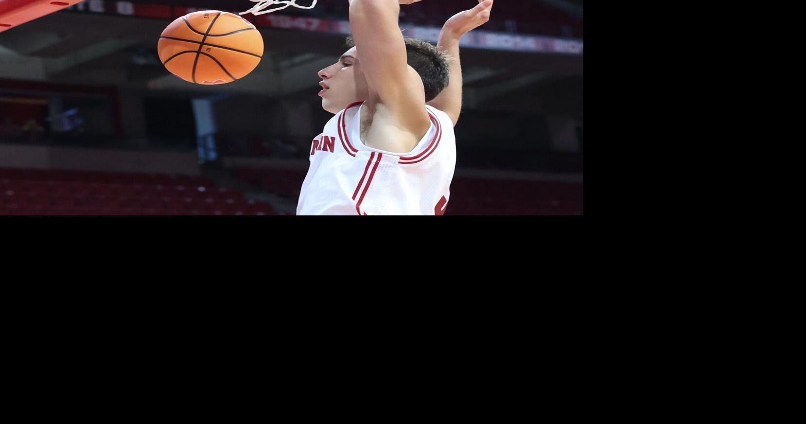 Badger basketball's Janicki emulates NBA star's 'love for winning'