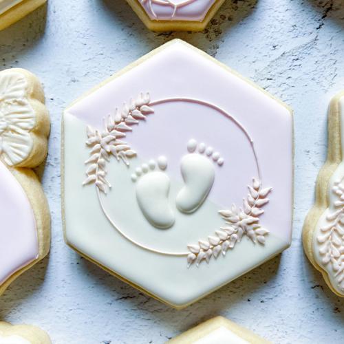 simple cookie decorating with projector｜TikTok Search