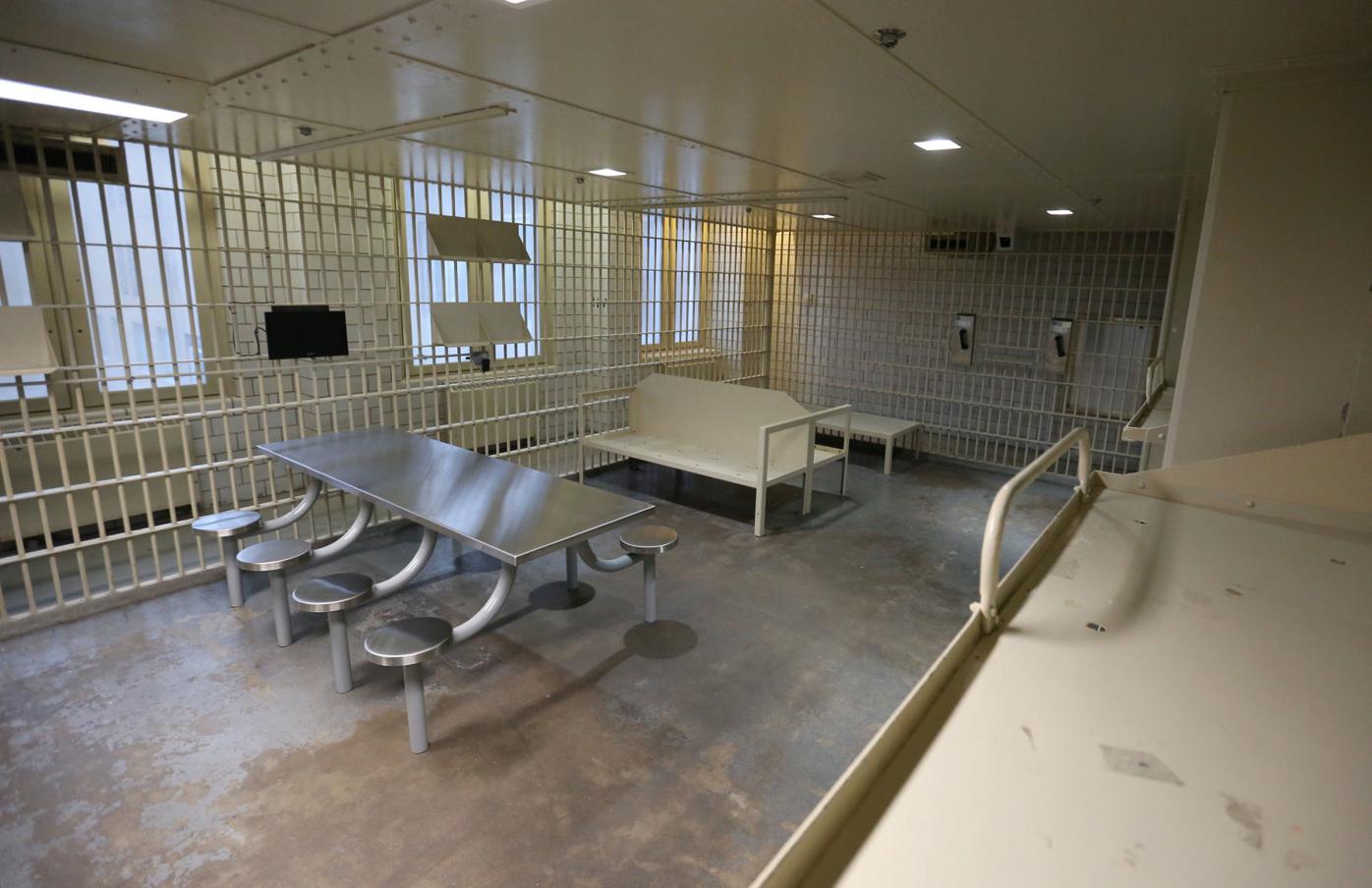 Justice Center jail adds body scanner to try to detect contraband