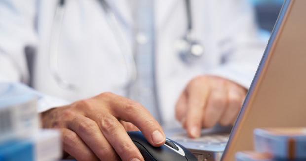 Doctor preparing online internet prescription health medicine (copy)
