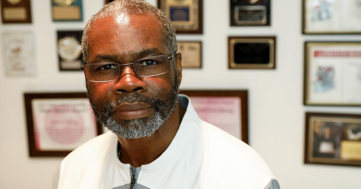 Wayne Strong Wayne Strong, retired police lieutenant and youth mentor, dies at 62 ...