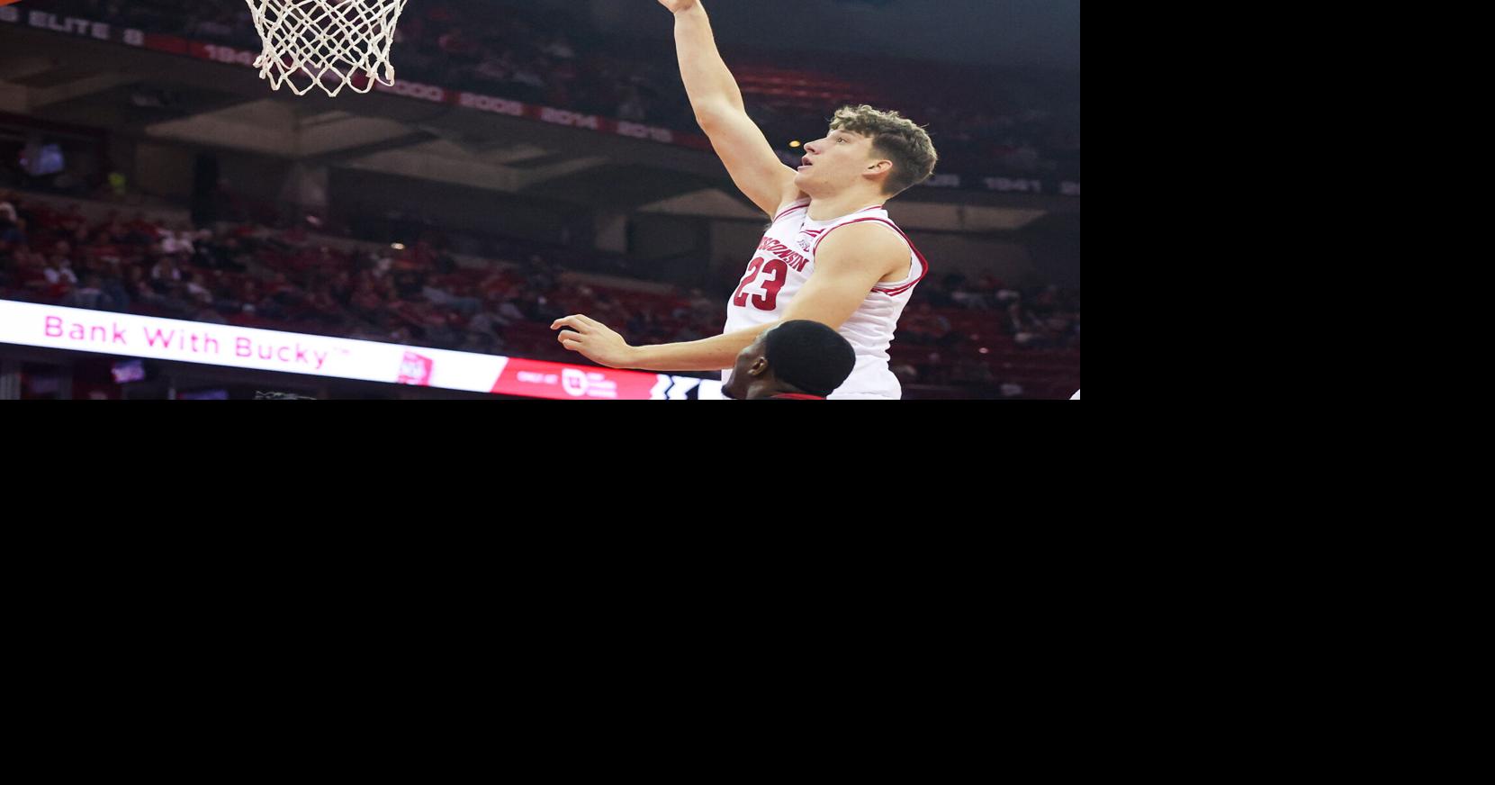 Badger men's basketball 'bigs' show off alley-oop ability