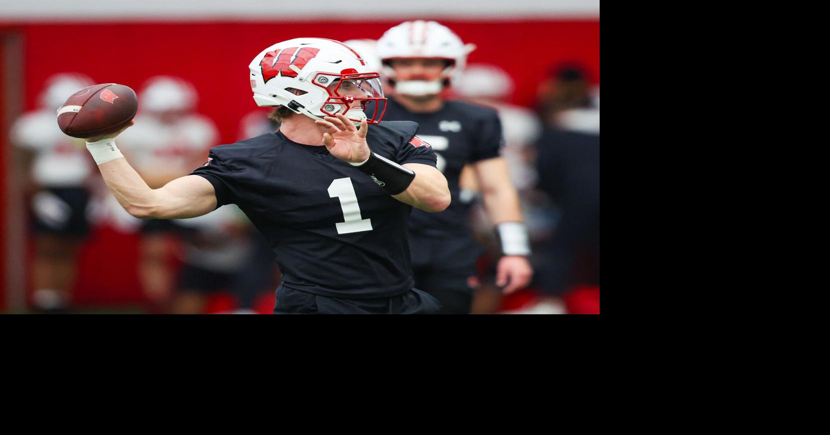 Wisconsin Badgers QB Colton Joseph learns a new scheme, climate