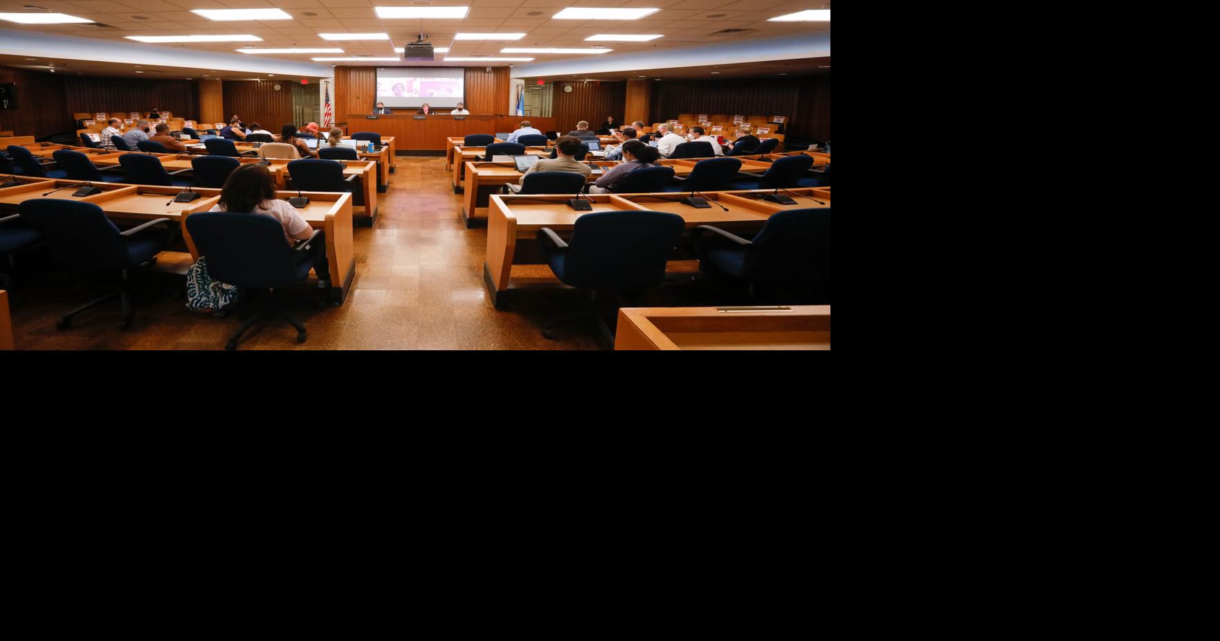 Madison council votes to redefine 'family' in zoning code | Government ...