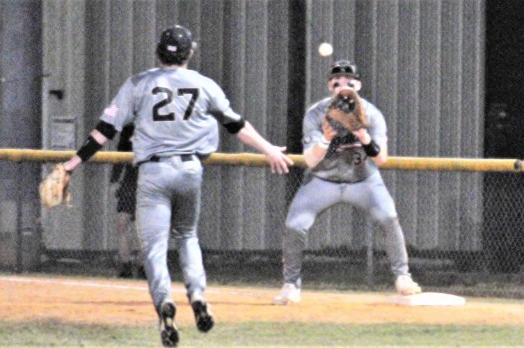 Croatan sweeps Swansboro in baseball with 41 victory; Cougars up