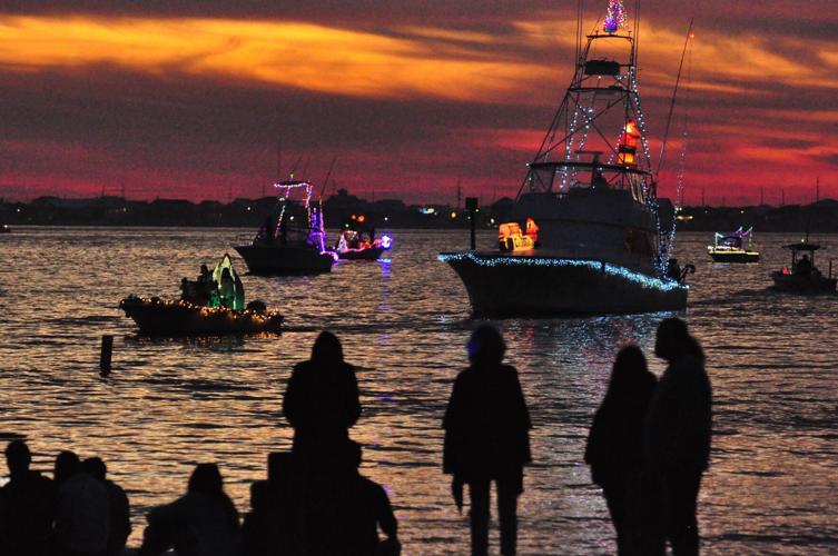 GALLERY 2021 Crystal Coast Flotilla delights holiday crowds
