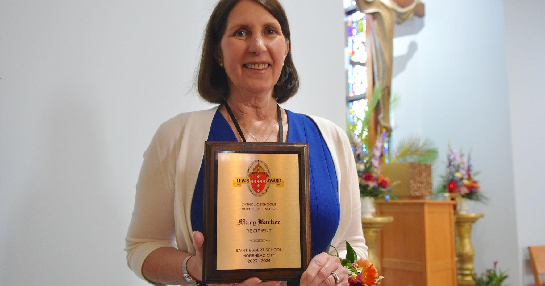 Barber receives Lewis Award for Excellence in Teaching for 2023-24 - Vimarsana News