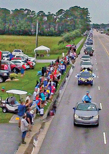 SHS graduates celebrated in motorcade
