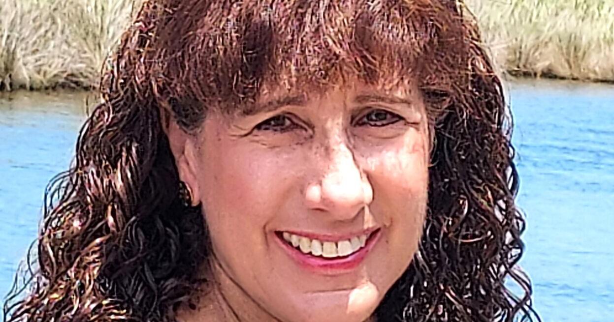Adrienne Palma to hold book signing at Dee Gee's Gifts & Books on June 11 | News - Vimarsana News