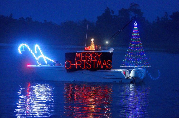 GALLERY Crystal Coast Christmas Flotilla light the way Multimedia