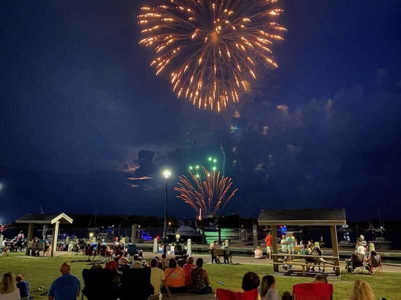 July 4 Fireworks over Morehead City Multimedia