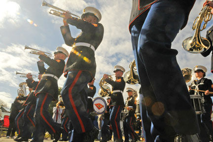 Annual Veterans Day Parade Draws Crowd News Carolinacoastonline Com