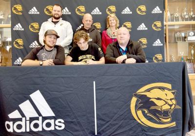 Croatan S Stage To Take On New Football Challenge At Guilford