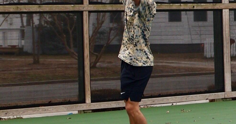 Croatan earns likely share of Coastal crown with 7-2 win over West