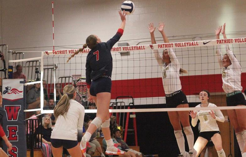 Croatan Croatan survives five-set win over West | Sports | carolinacoastonline.com