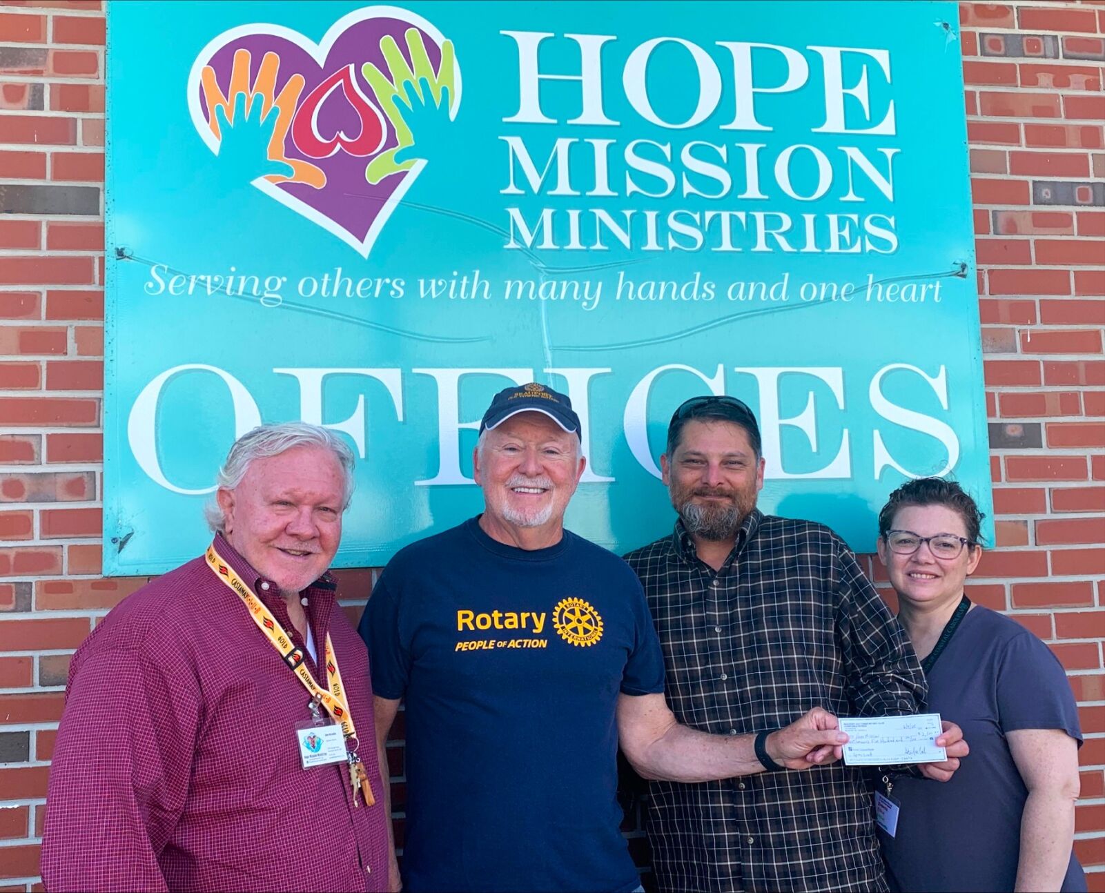Beaufort Ole Towne Rotary Club awards grant to Hope Mission of Coastal
