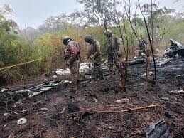 A small plane has crashed in Texas Hill Country, killing all 5 on board ...