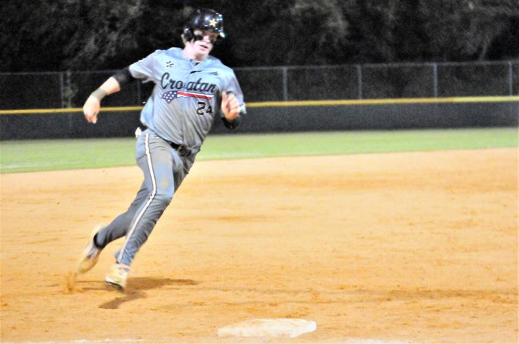 Croatan sweeps Swansboro in baseball with 41 victory; Cougars up