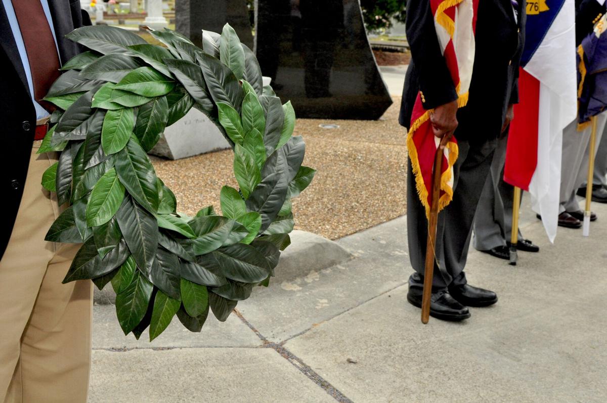 GALLERY: Historical society, public honor those who served during Veterans Day ceremonies in Morehead City