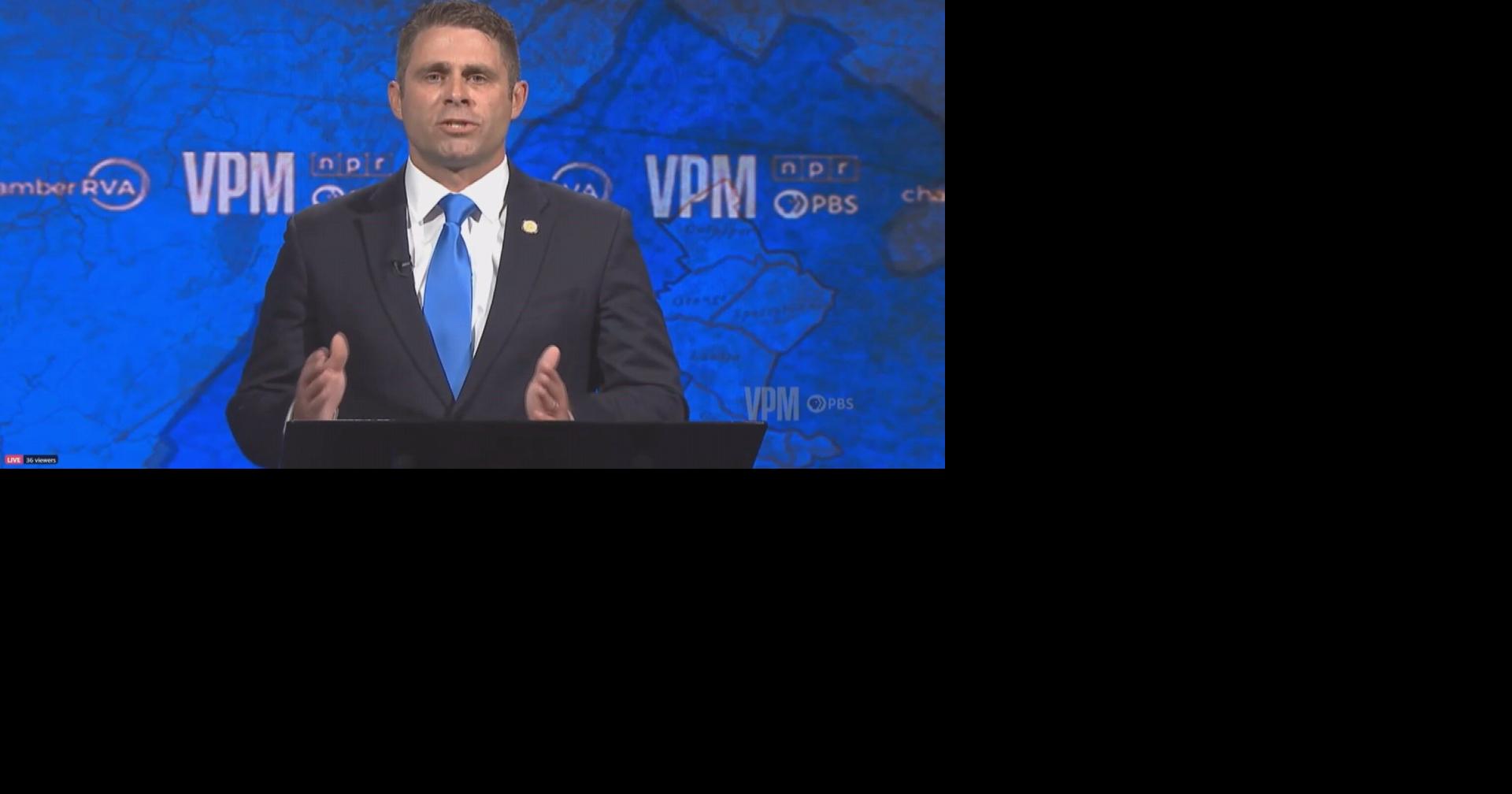 Turning Point USA hosts 'Pick Up the Mic' event on Grounds | News ...