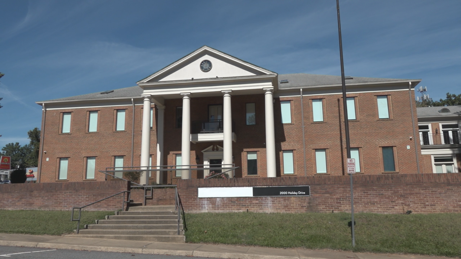 Council to decide on purchase of low-barrier shelter building