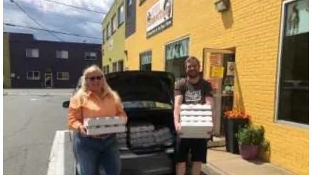 Local pet food and supply store offering curbside pickup | | cbs19news.com