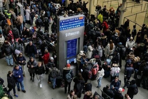 Eurostar trains back with delays after power glitch sparks travel chaos | | cbs19news.com