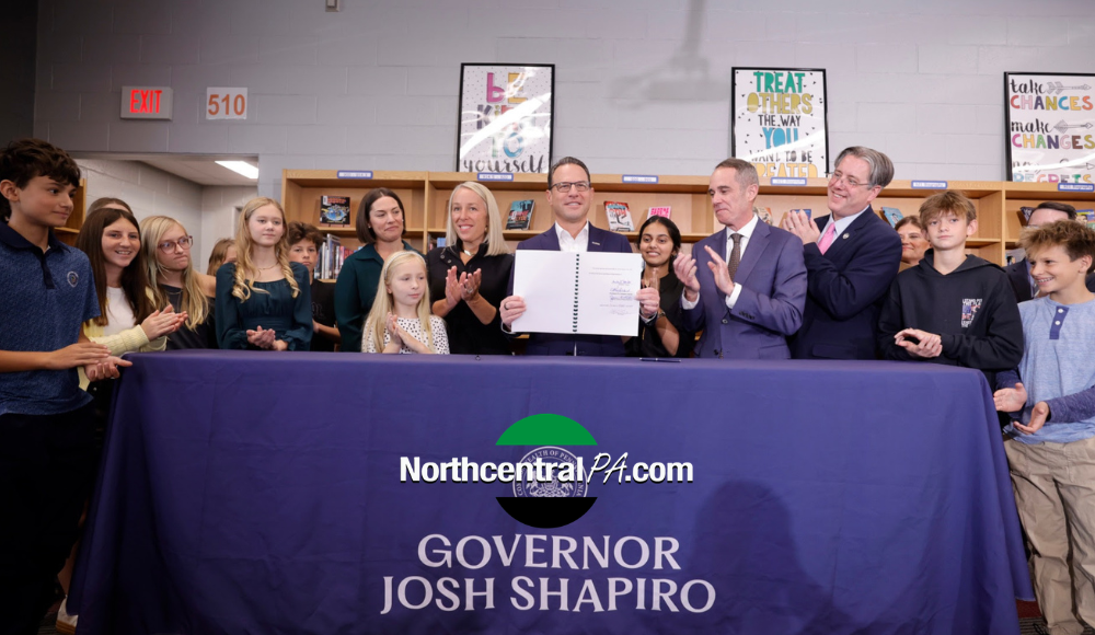 Gov. Shapiro signs bell-to-bell school cell phone ban into law ...