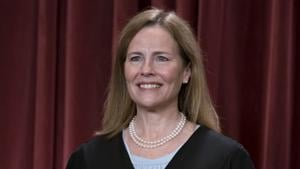 Supreme Court Justice Delivers Speech at Culbreth Theatre