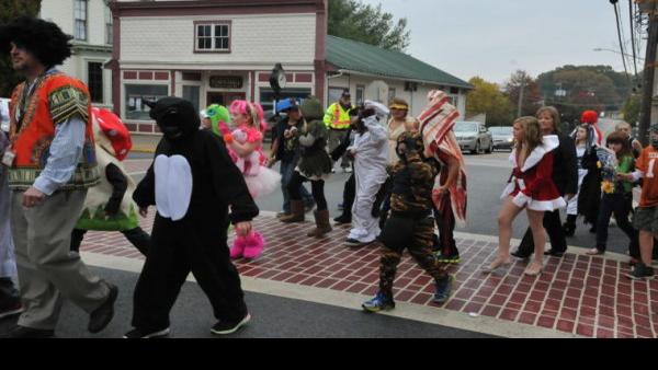 Photo Gallery Chesapeake City Elementary Halloween Parade Local News Cecildaily Com