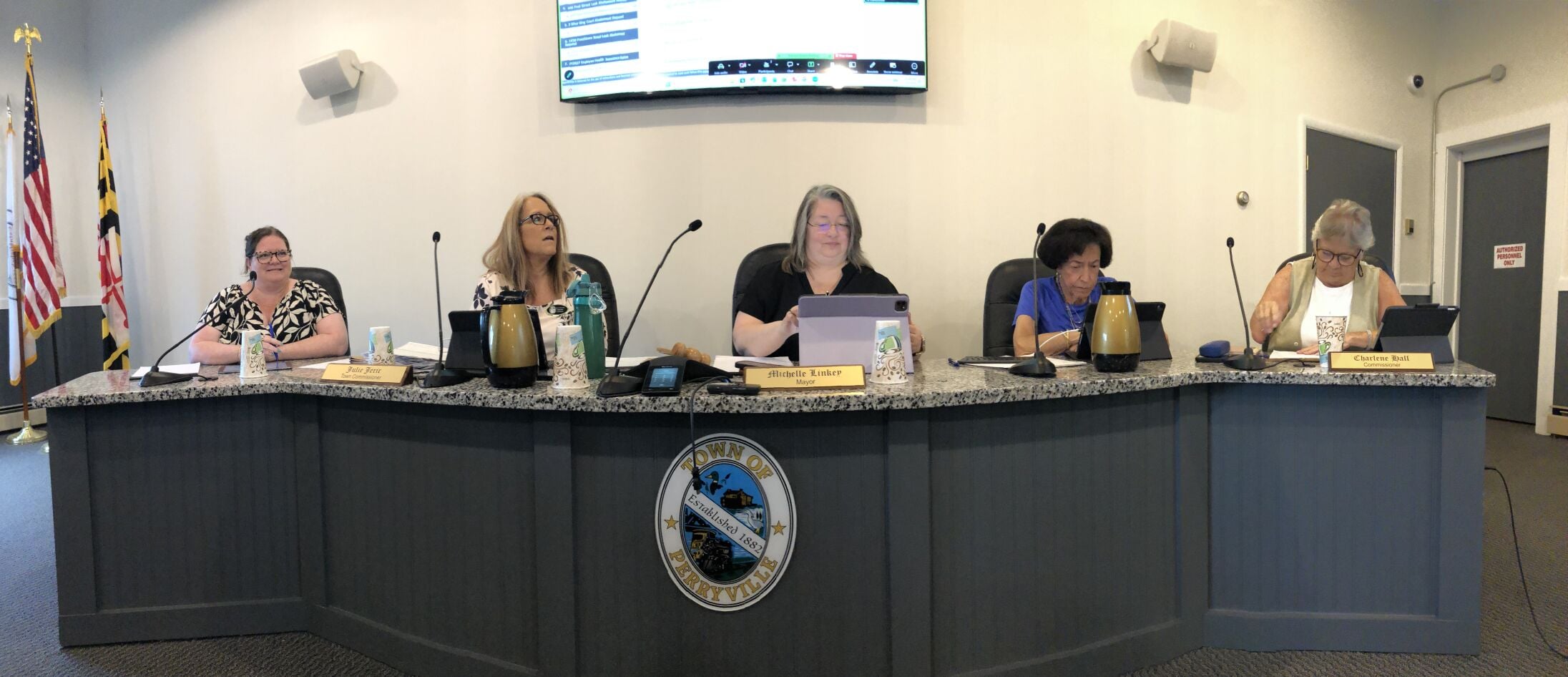 Perryville officials discussing compensation again