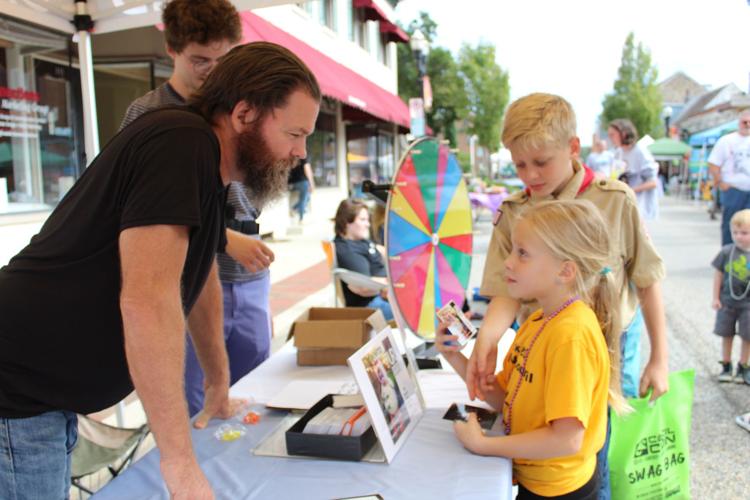 Elkton's Fall Fest large crowds Local News