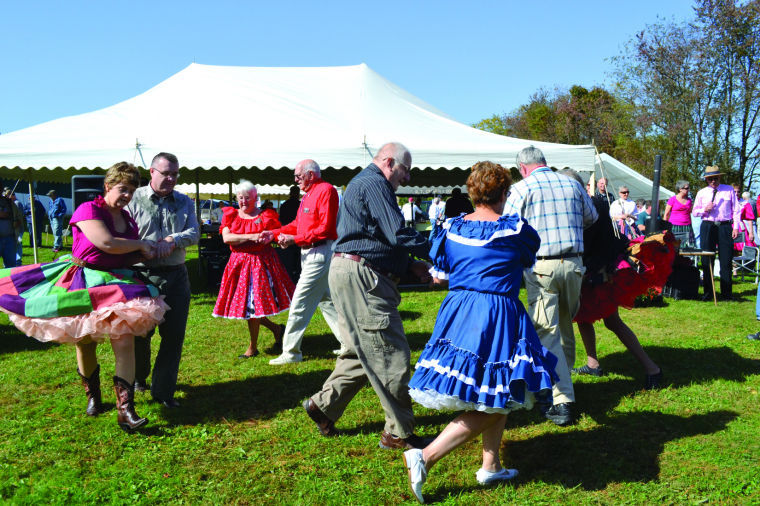 Learn To Square Dance With The Susquehanna Swingers Features