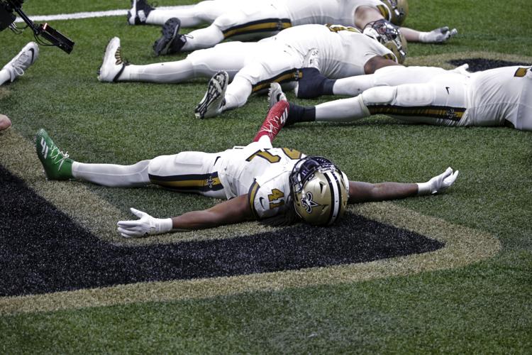 Kamara's 6 TDs tie NFL record; Saints beat Vikings 52-33, Cecilwhig