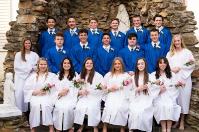 Mt. Aviat Class of 2019 graduates