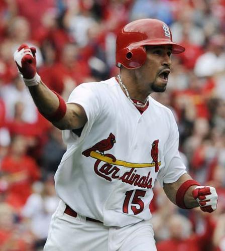 Cardinals draw within one of Braves in wild-card standings, Professional
