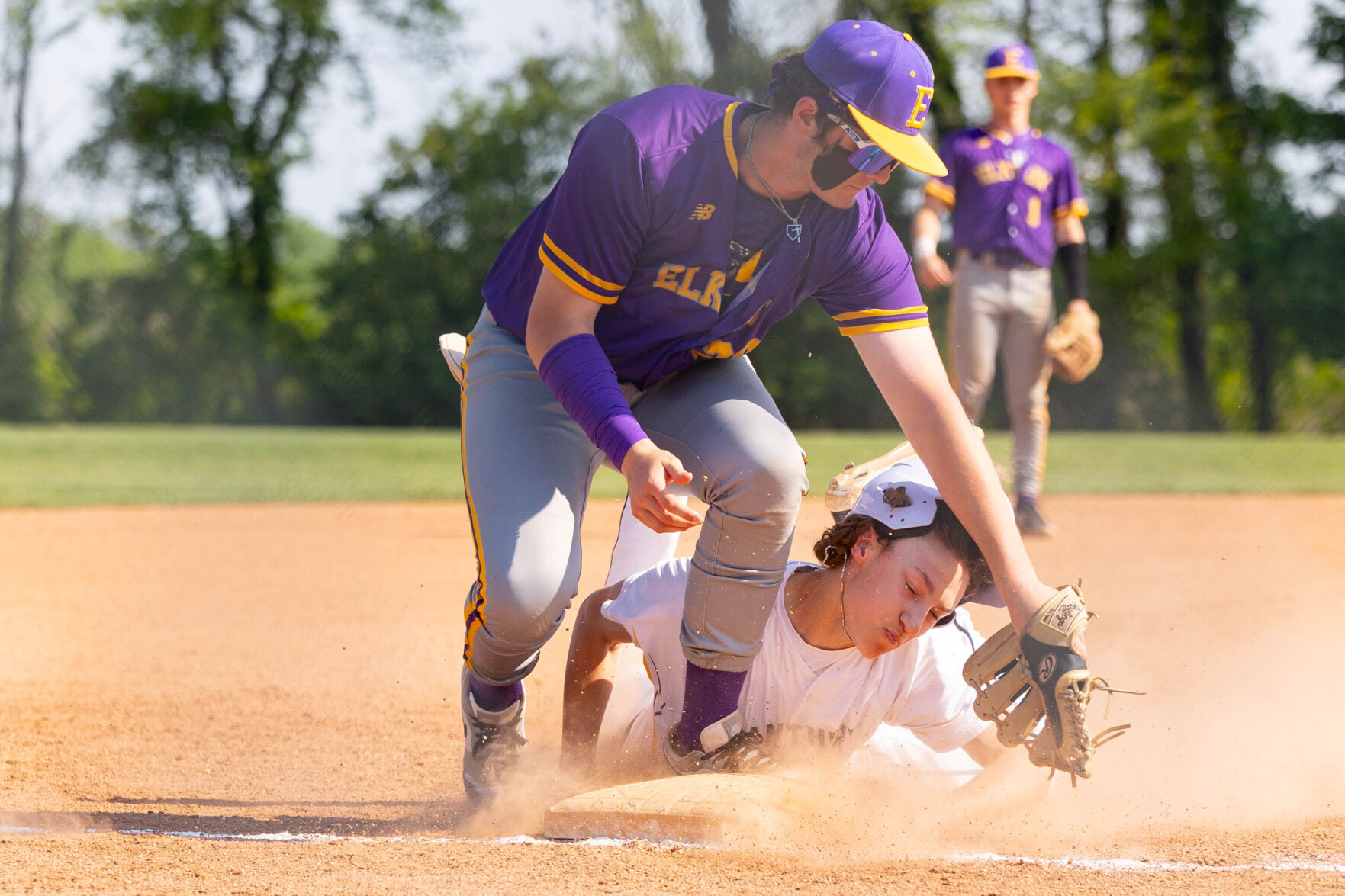 Elkton holds off Perryville’s late comeback attempt