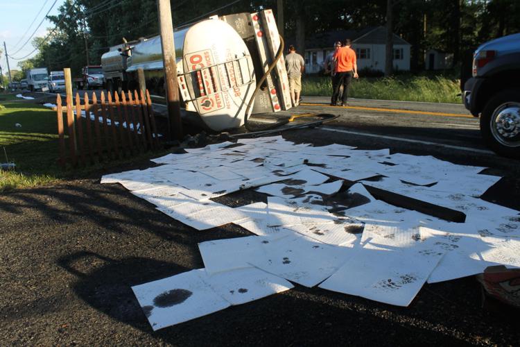 Fuel truck crash near Elkton causes oil spill | Local News | cecildaily.com