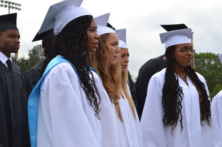 Elkton High School graduation News Gallery