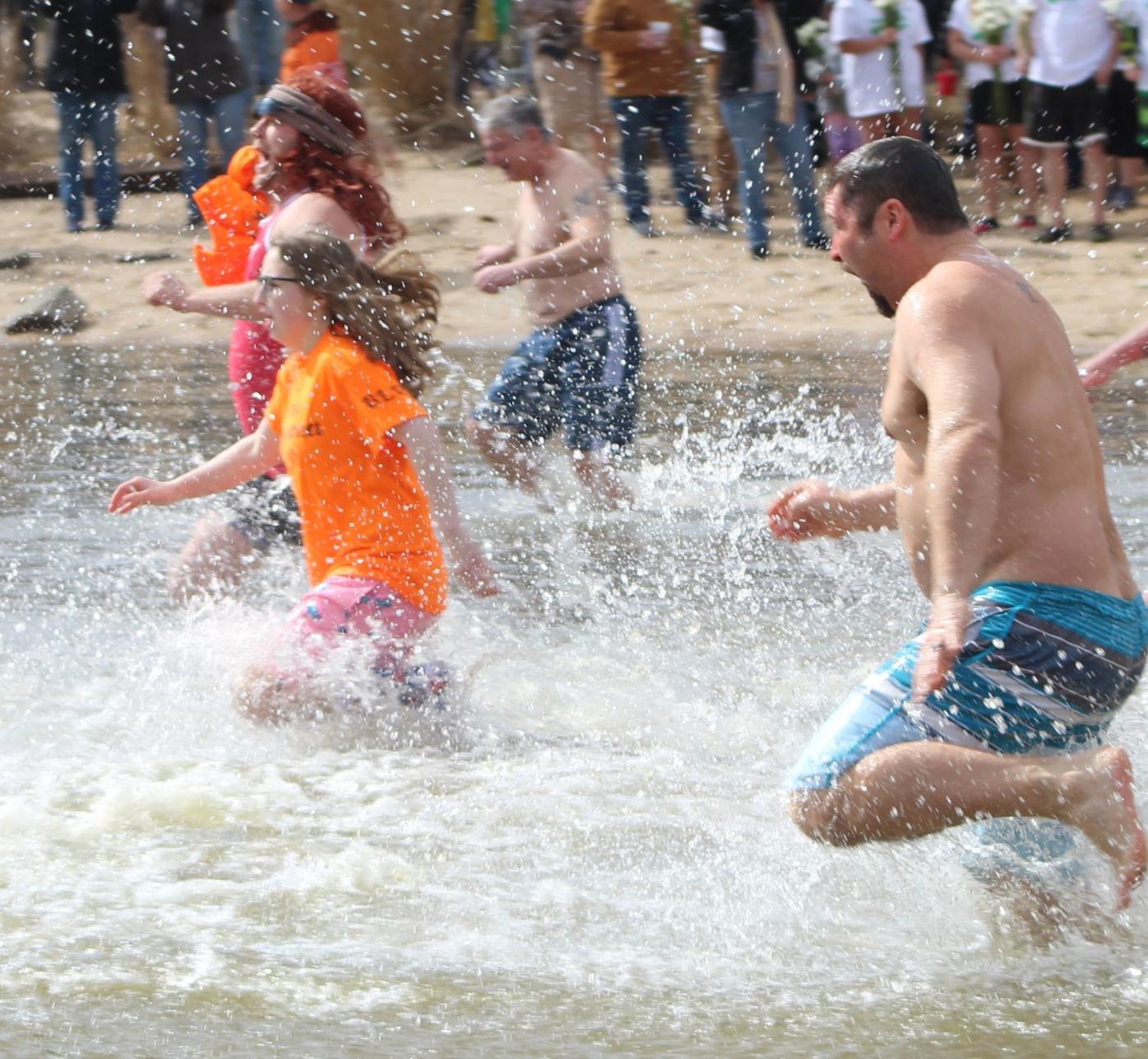 What A Splash Scenes From The 21st Annual Cecil County Ice Splash