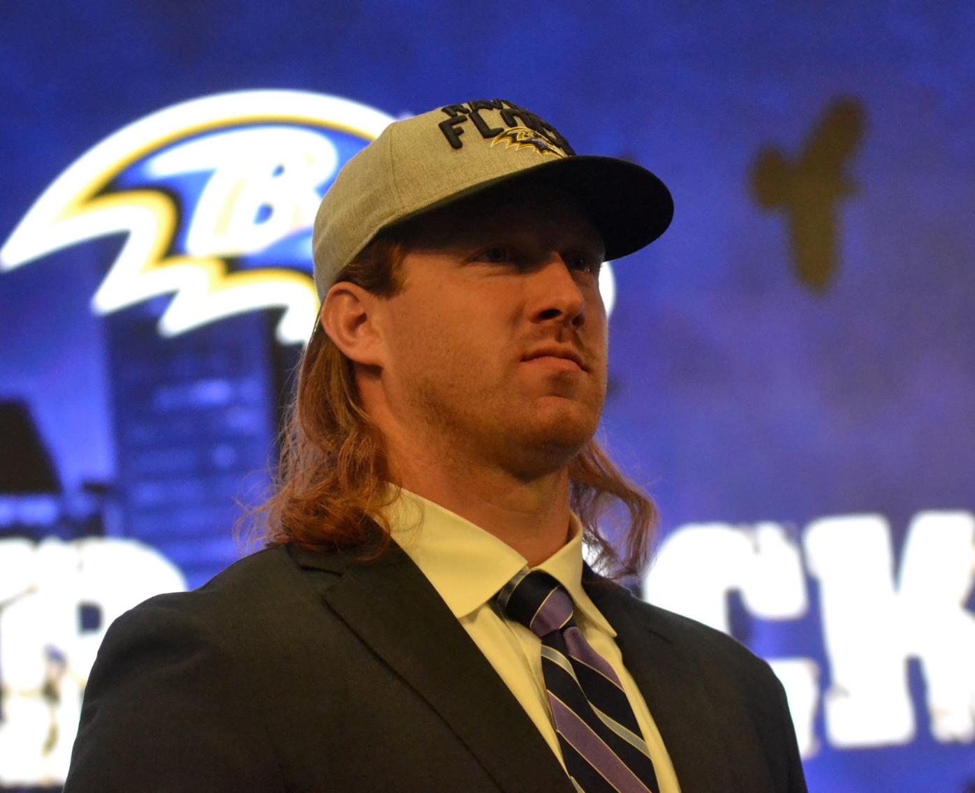 Baltimore Ravens Select Hayden Hurst in First Round of NFL Draft