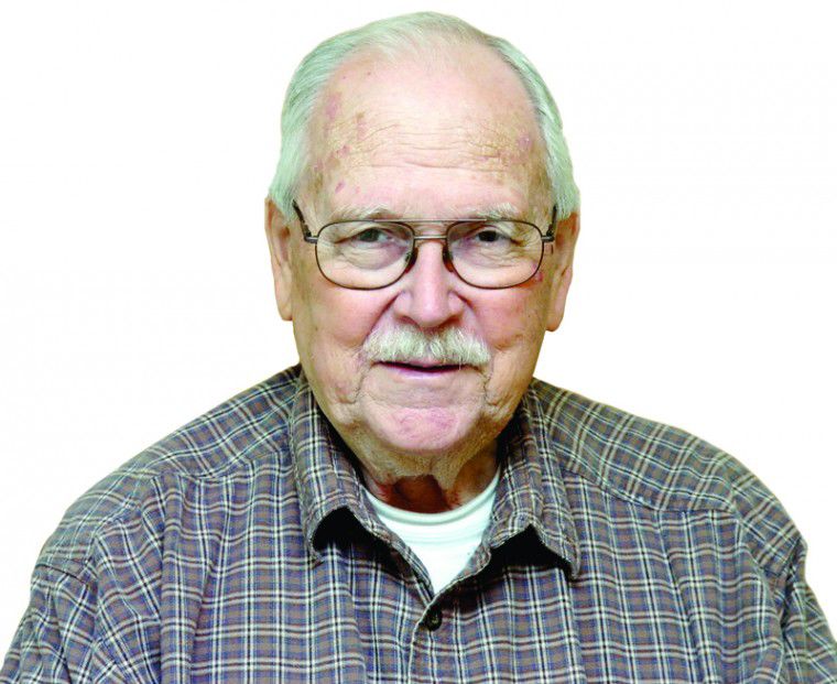 Herring, longtime Whig editor, fondly recalled by colleagues