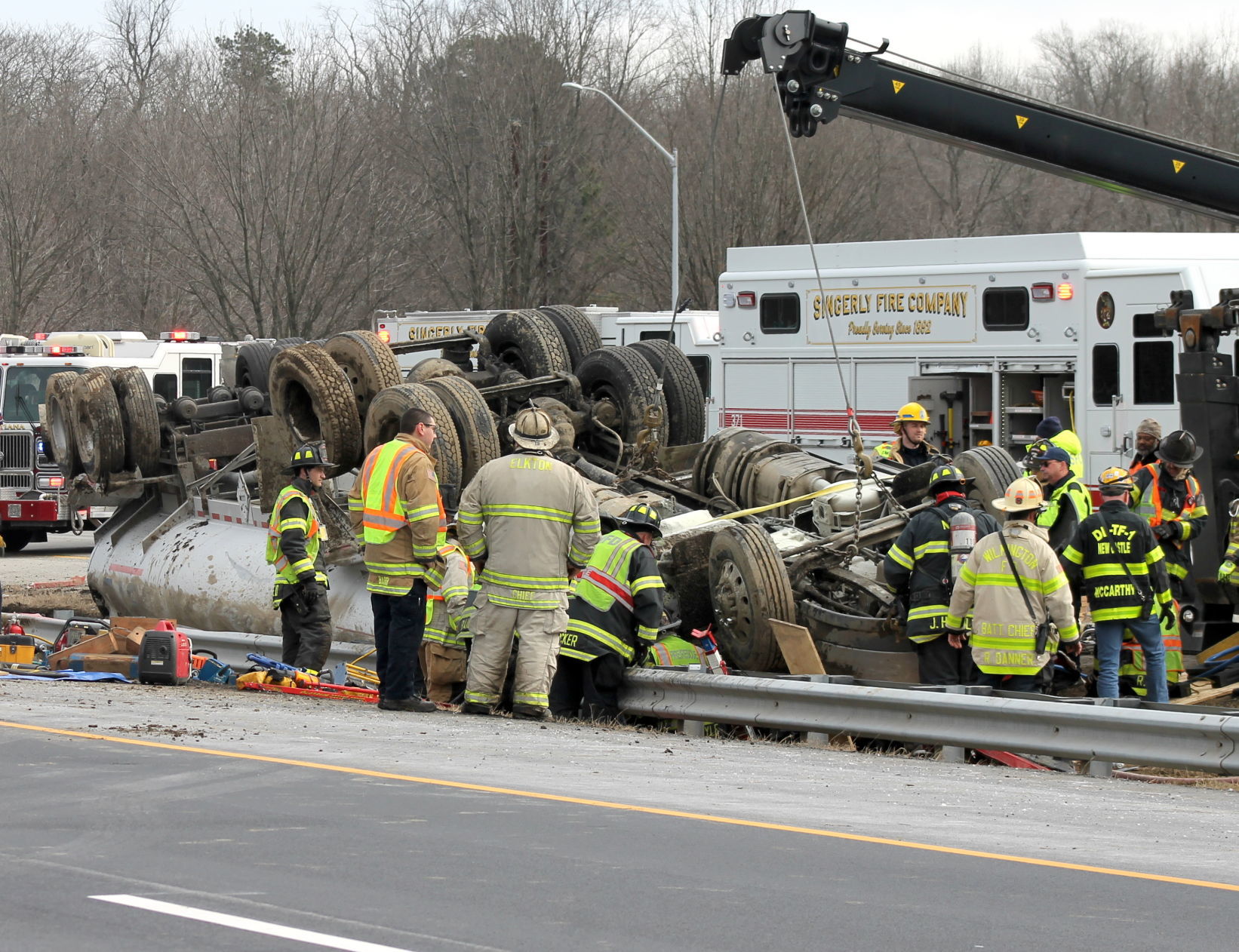 Tanker Truck Overturns On I-95 Near Elkton | Police And Fire News ...